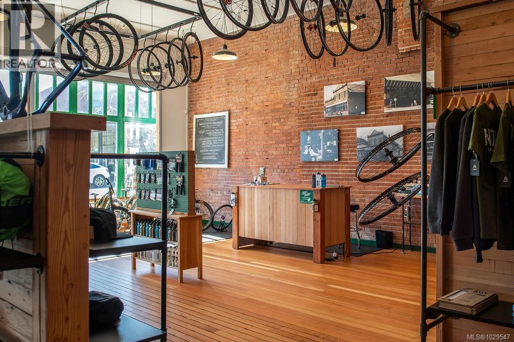 2712 Dunsmuir Ave, Cumberland