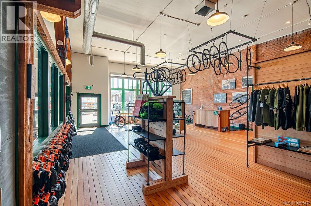 2712 Dunsmuir Ave, Cumberland