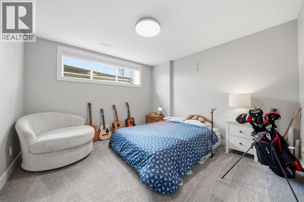 Single Family House for Sale in B  Street SW Rosscarrock Calgary 