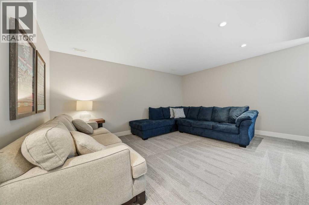 Single Family House for Sale in B  Street SW Rosscarrock Calgary 