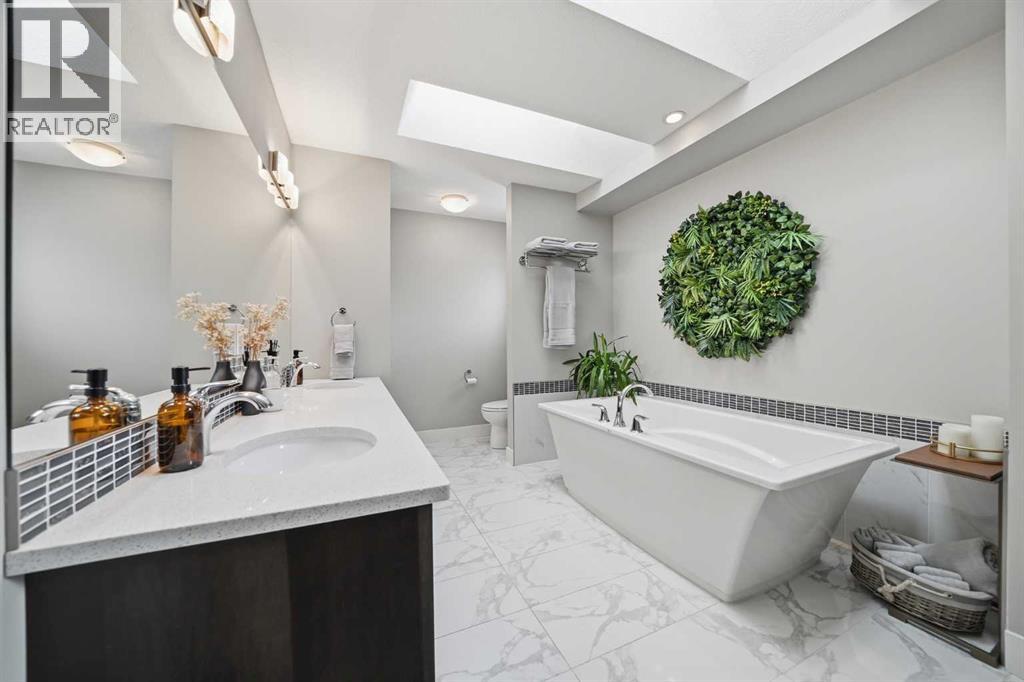 Single Family House for Sale in B  Street SW Rosscarrock Calgary 