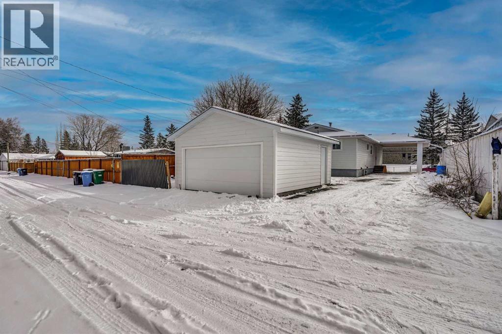 Single Family House Bungalow for Sale in  Stonehaven Road SW Southwood Calgary 