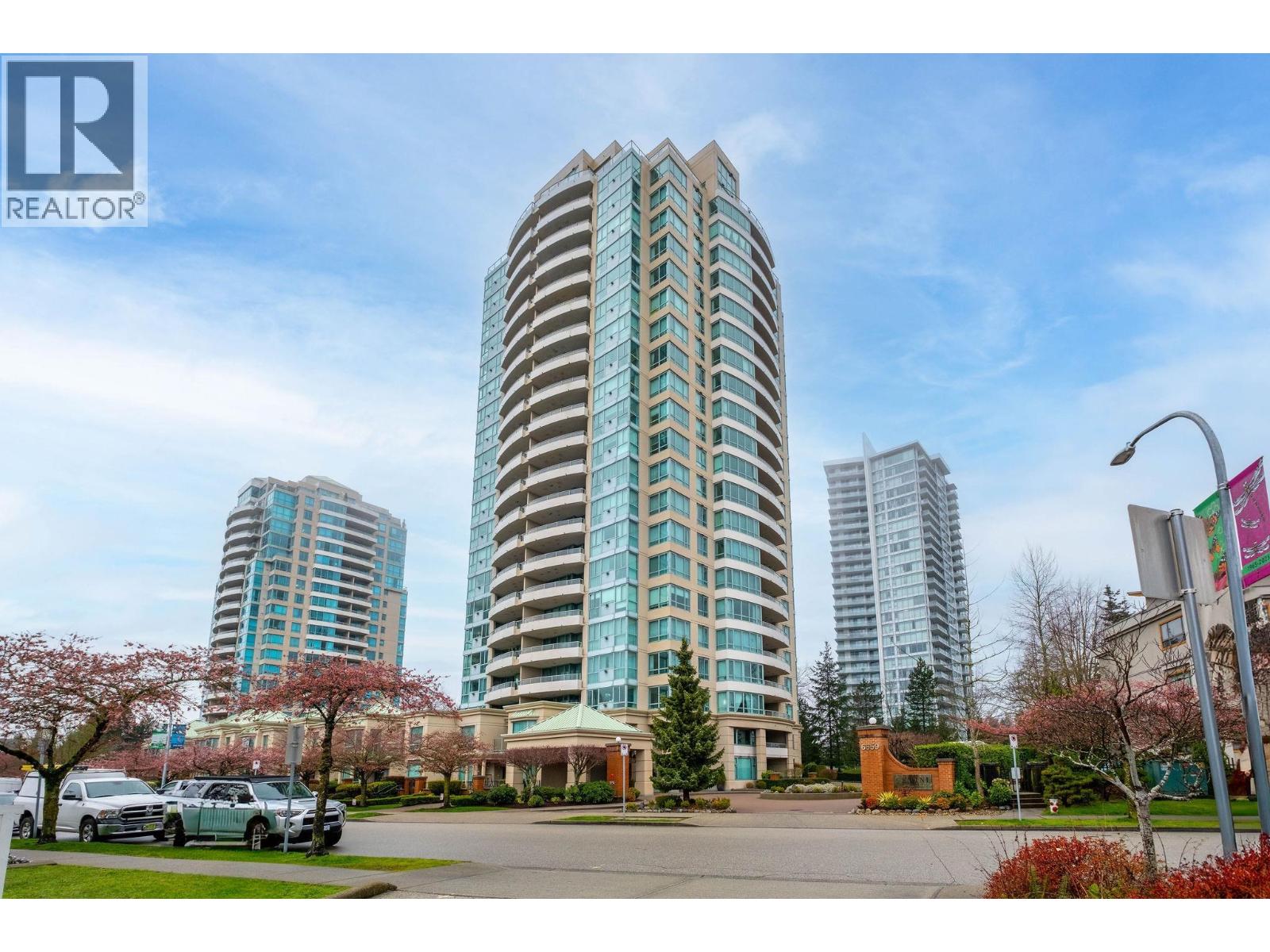 505 6659 SOUTHOAKS Crescent - main photo