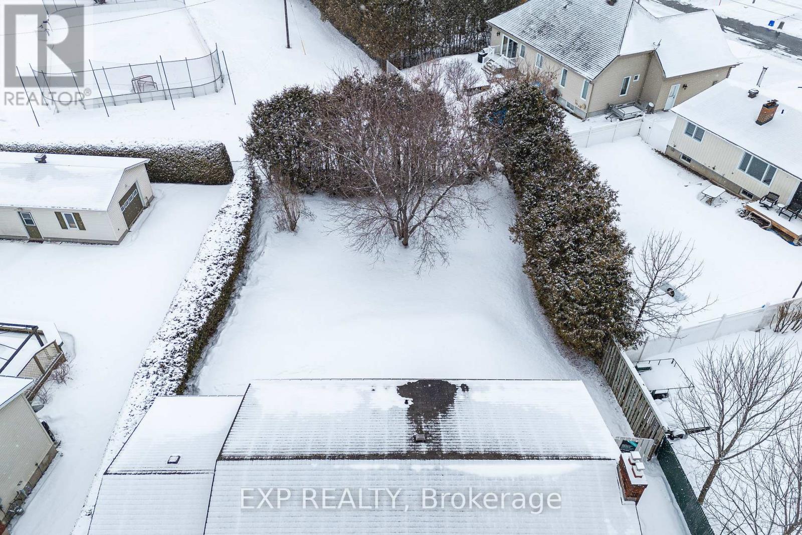 990 ST JACQUES STREET — photo 37