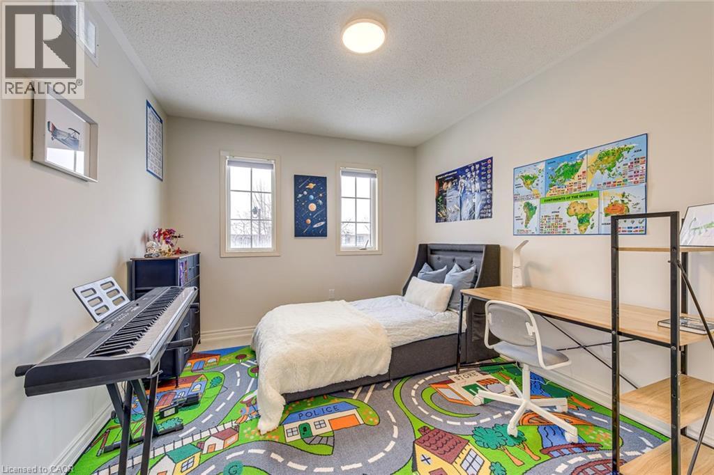 2468 NEWCASTLE Crescent, Oakville, Ontario