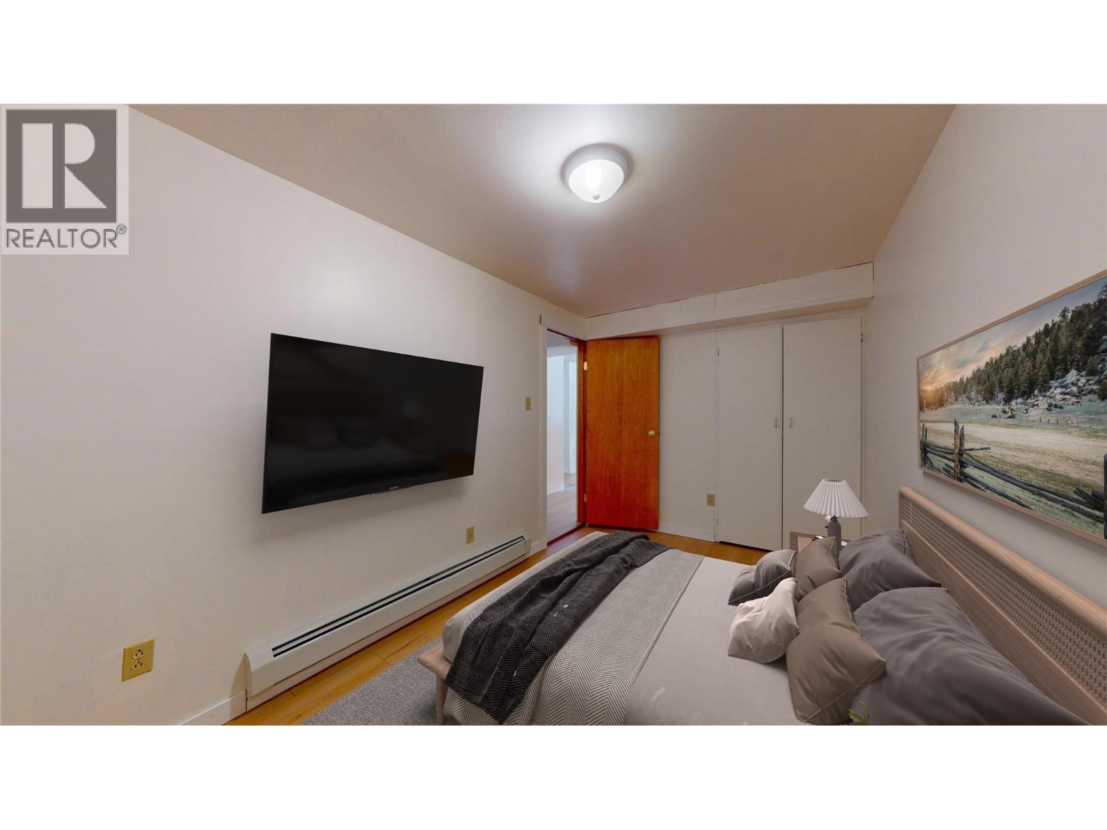 1896 ST. MARY LAKE Road, Kimberley