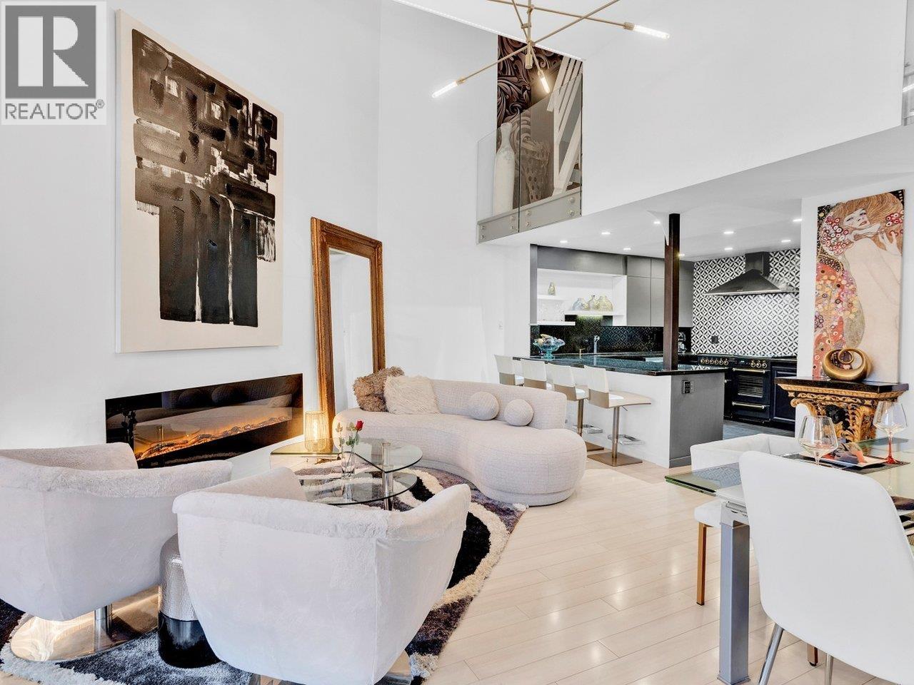 1306 33 CHESTERFIELD Place - main photo