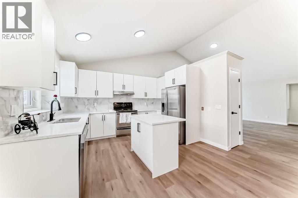 Single Family House 4 Level for Sale in  Shawinigan Drive SW Shawnessy Calgary 