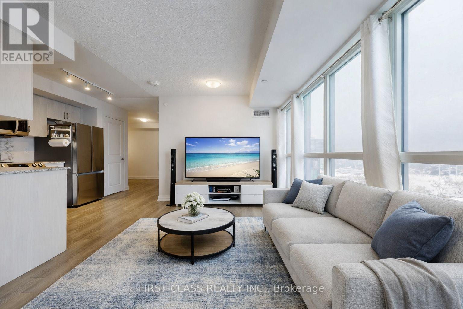#1506 20 MEADOWGLEN PLACE - 5