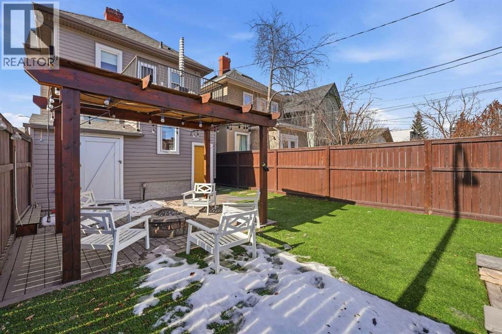 Single Family House for Sale in   Street NW Hillhurst Calgary 