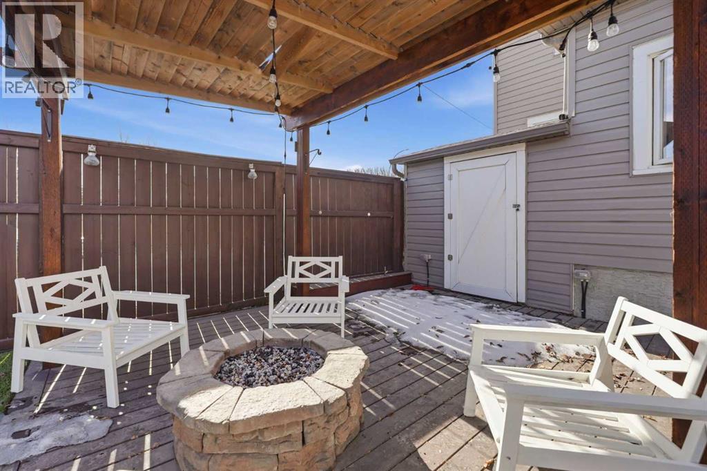Single Family House for Sale in   Street NW Hillhurst Calgary 