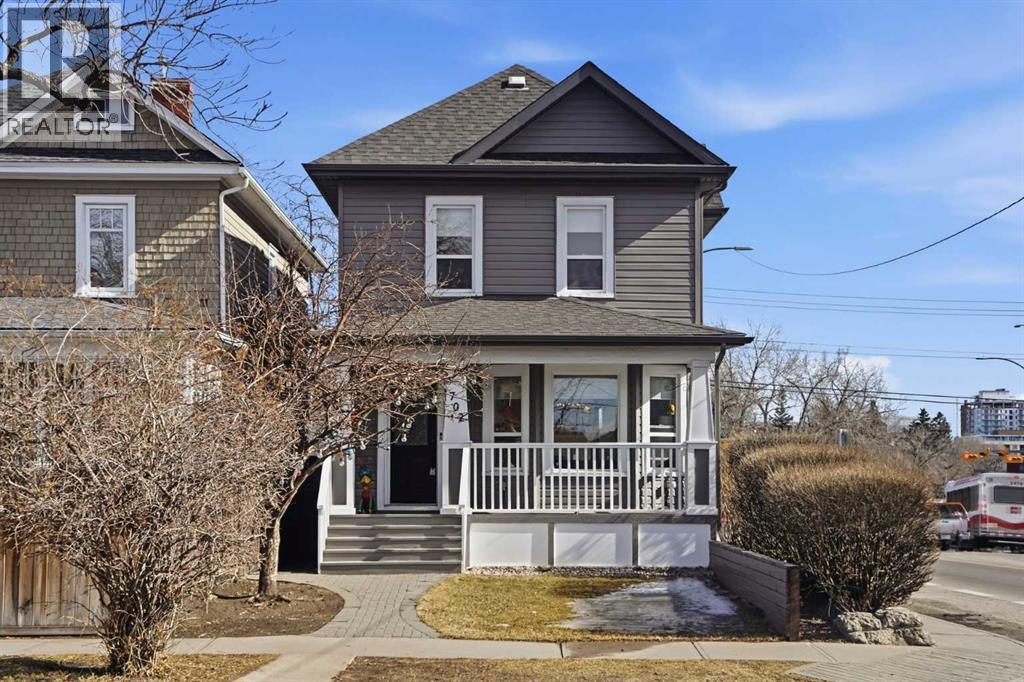 Single Family House for Sale in   Street NW Hillhurst Calgary 