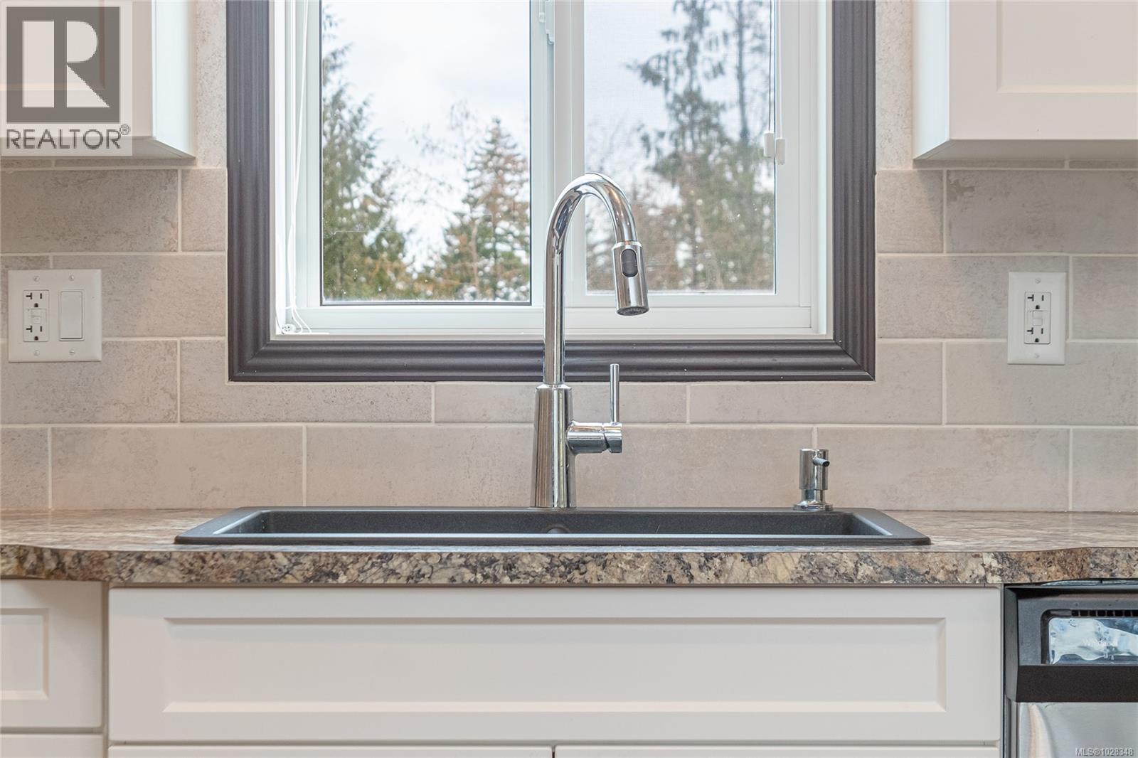 2845 WHISTLER RD - 15