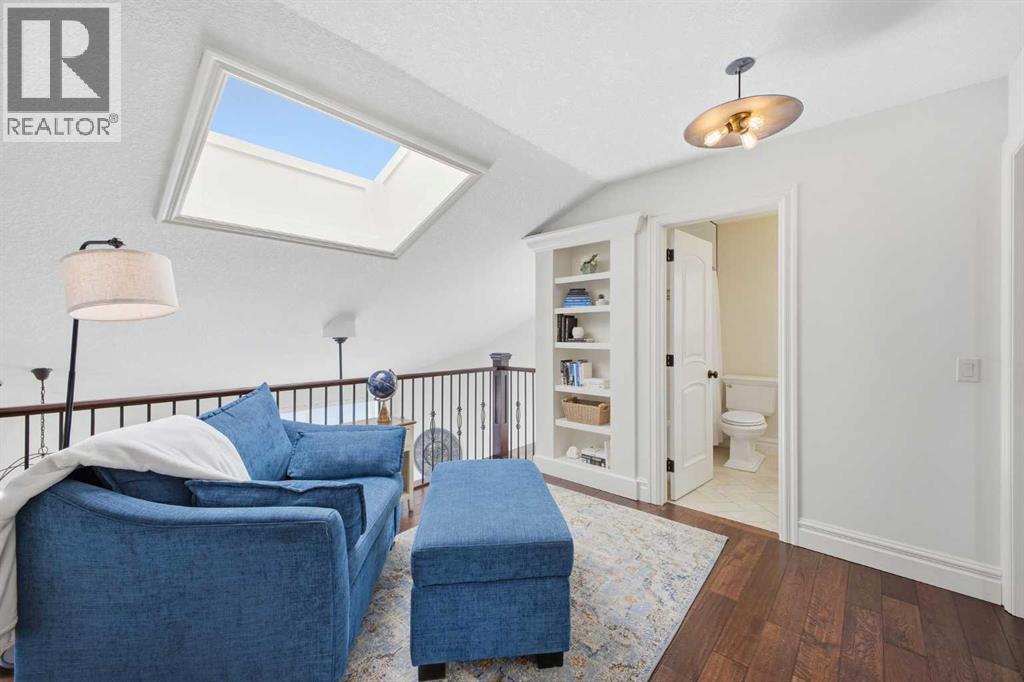 Single Family House for Sale in  Deermoss Place SE Deer Run Calgary 