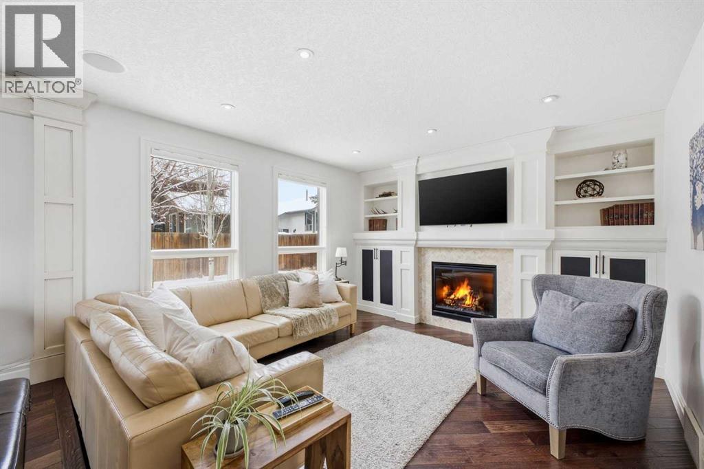 Single Family House for Sale in  Deermoss Place SE Deer Run Calgary 