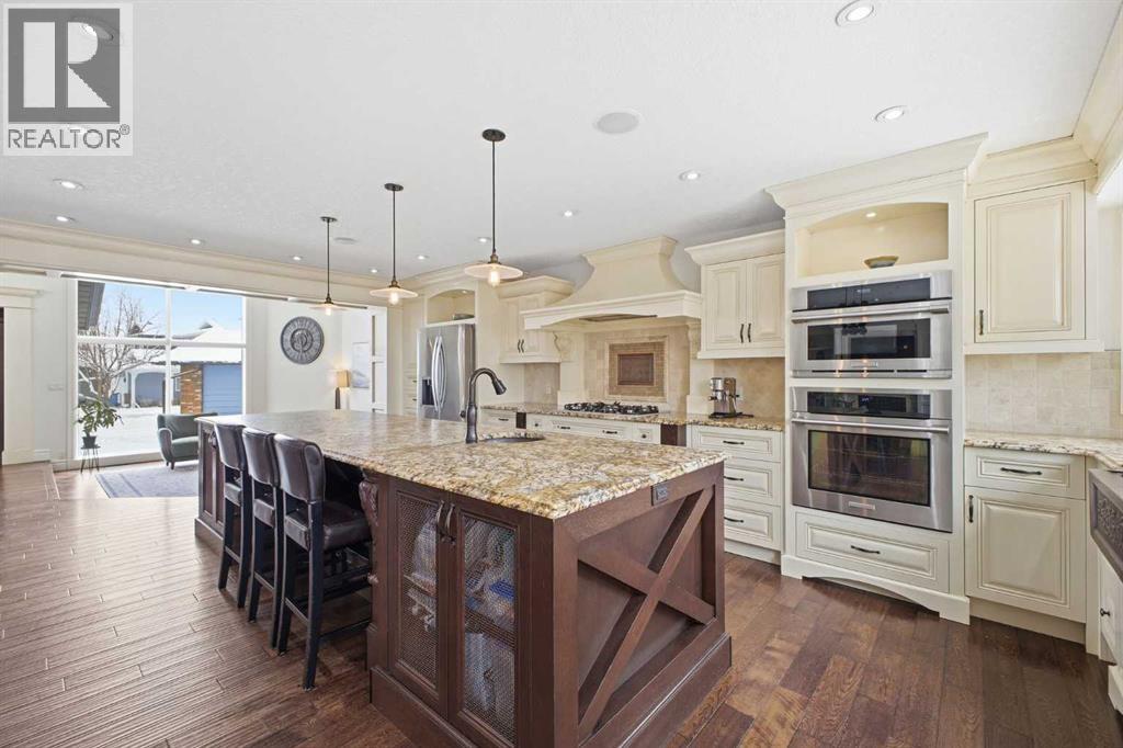 Single Family House for Sale in  Deermoss Place SE Deer Run Calgary 