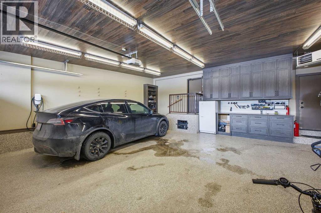 Single Family House for Sale in  Deermoss Place SE Deer Run Calgary 