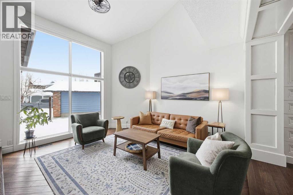 Single Family House for Sale in  Deermoss Place SE Deer Run Calgary 