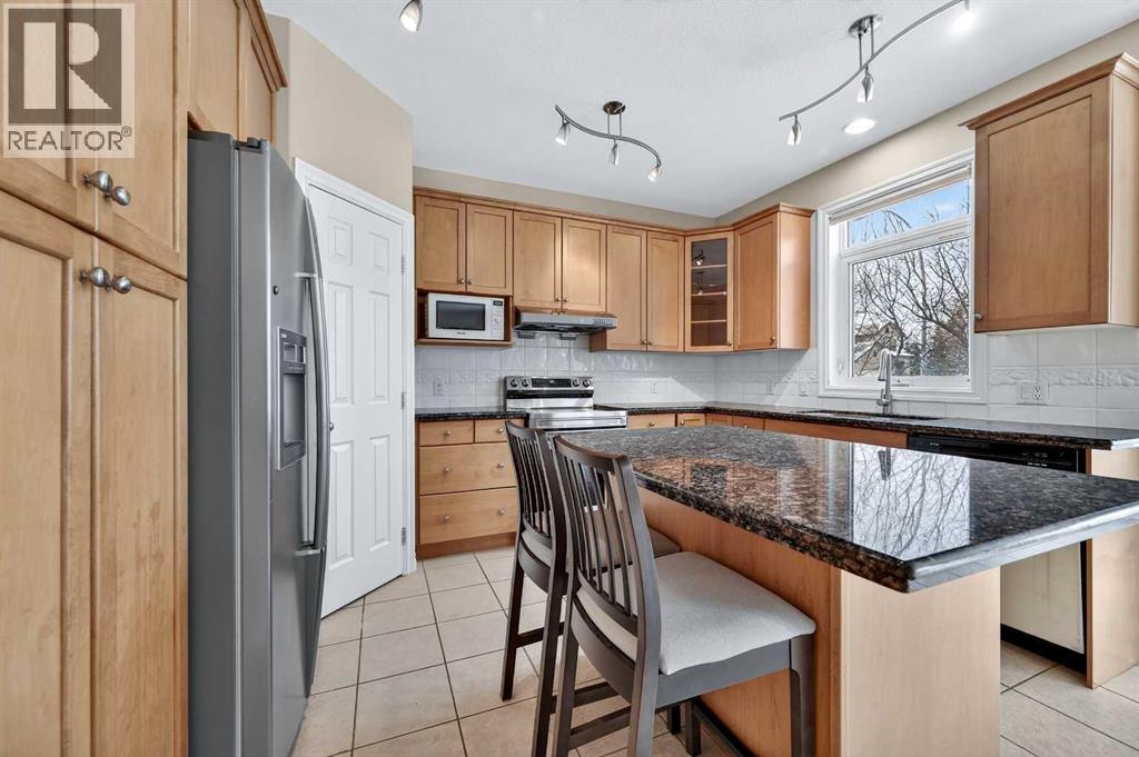 Single Family House for Sale in  Hampstead Hill NW Hamptons Calgary 