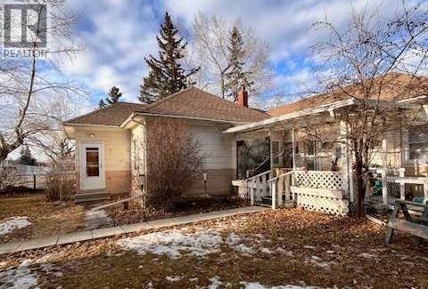 220 First Street East, Cochrane