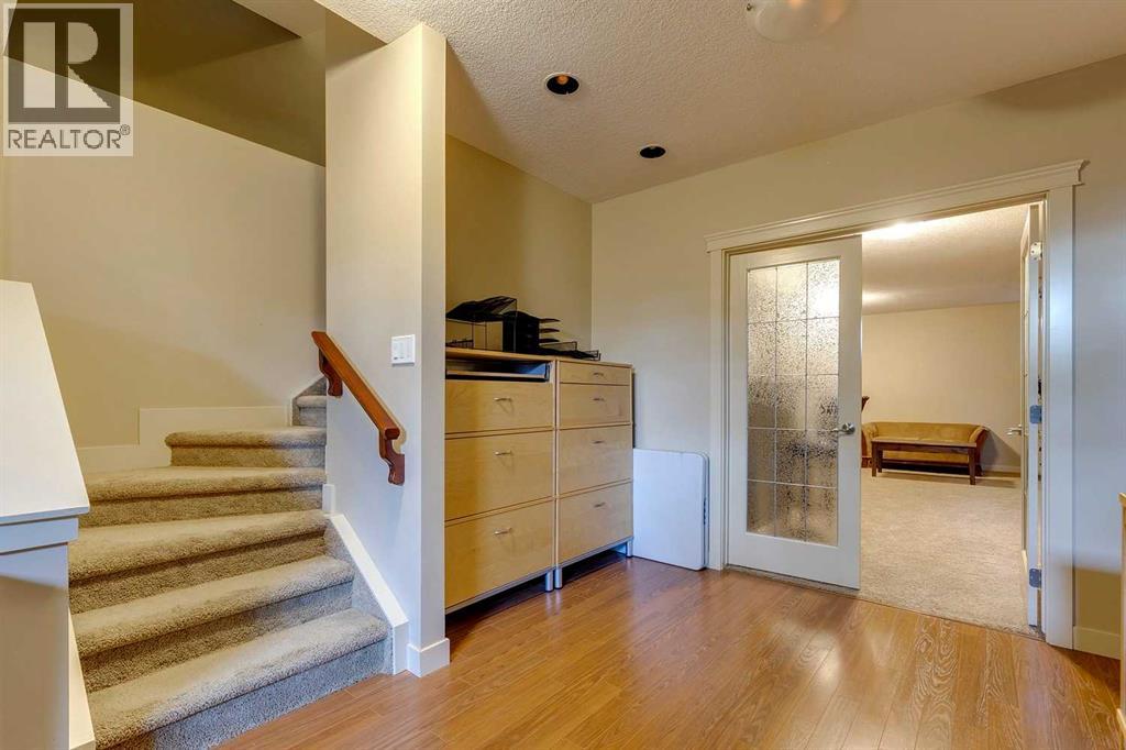 Single Family House for Sale in   Avenue NE Winston Heights/Mountview Calgary 