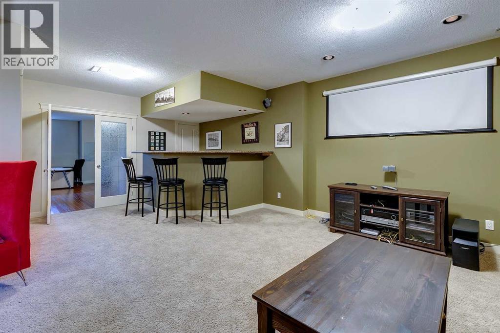 Single Family House for Sale in   Avenue NE Winston Heights/Mountview Calgary 