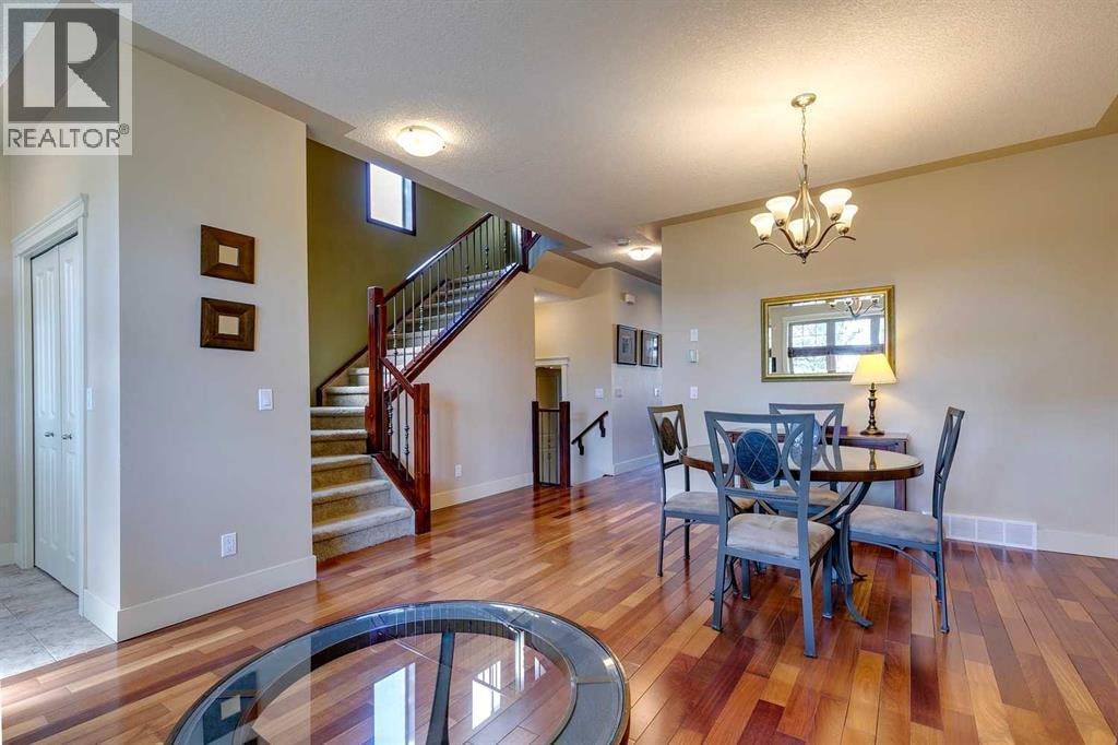 Single Family House for Sale in   Avenue NE Winston Heights/Mountview Calgary 