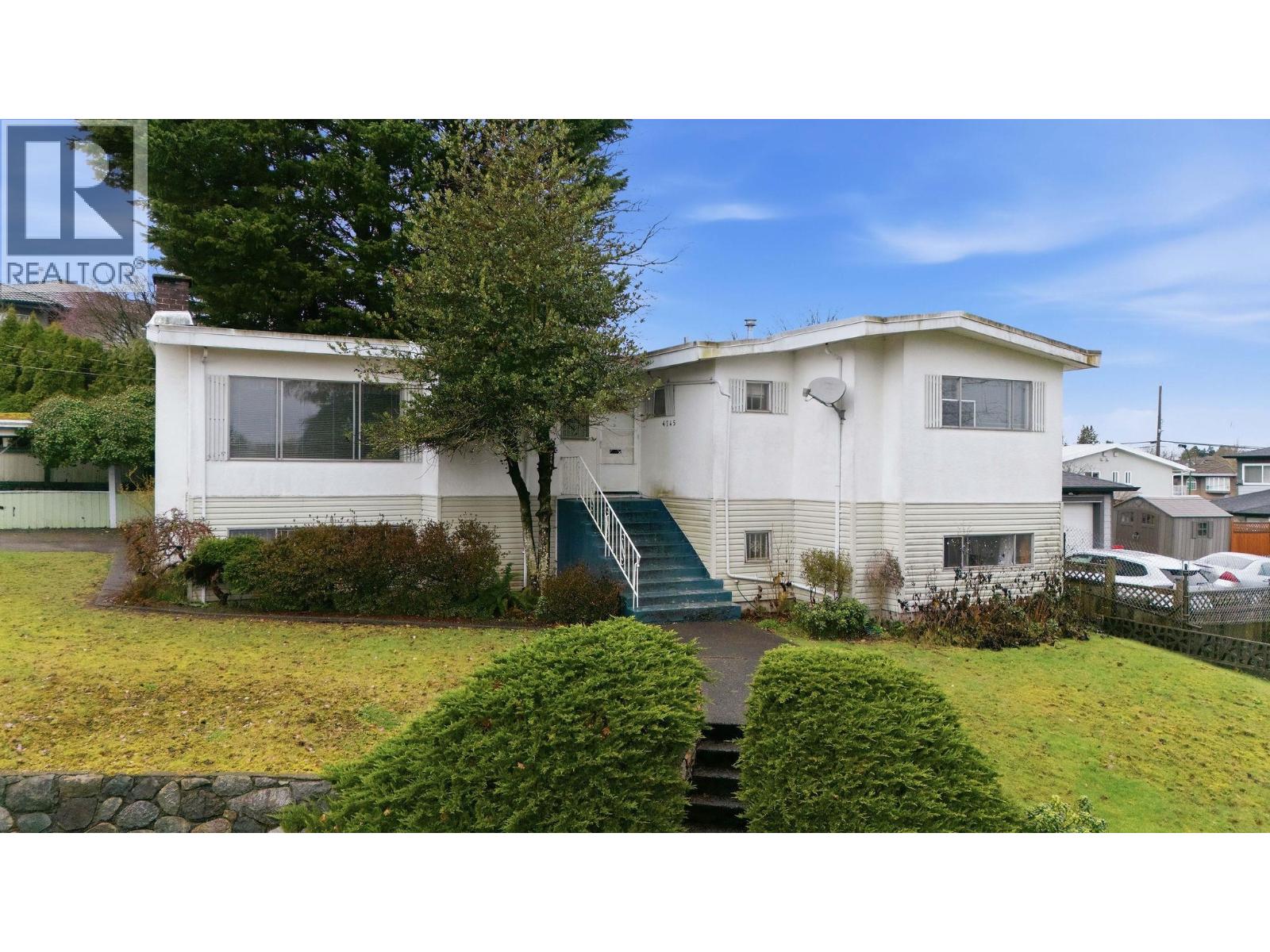 4745 GILPIN Court - main photo