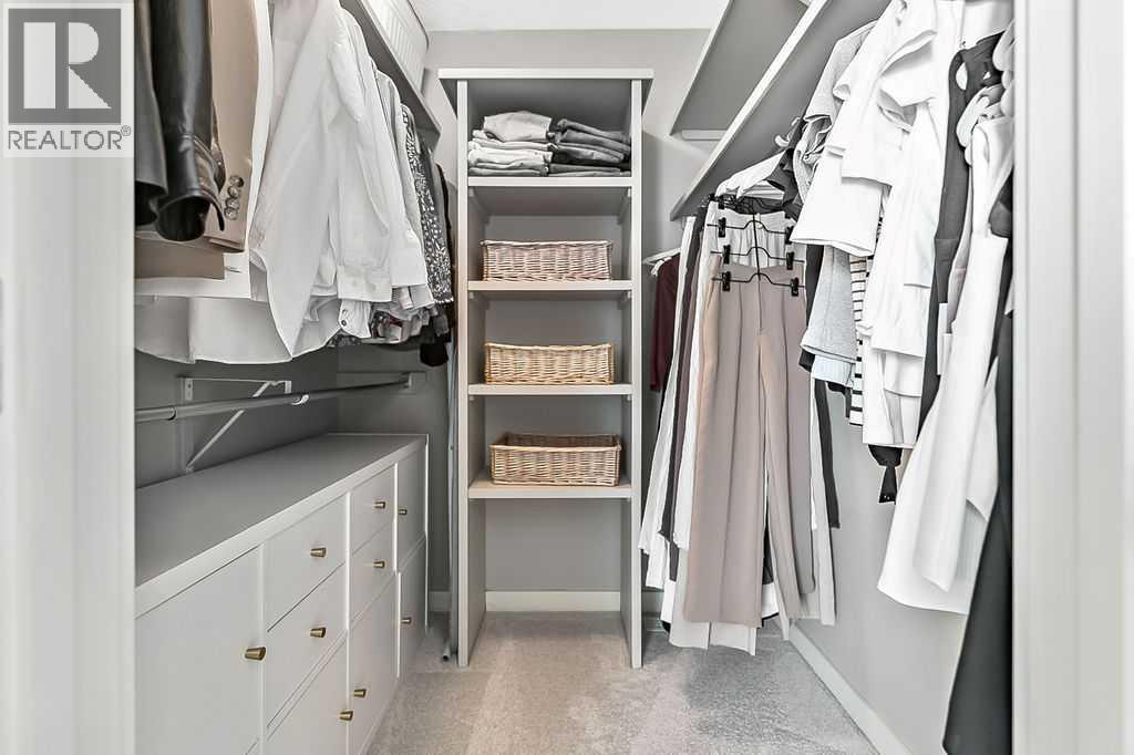 Single Family House for Sale in  Chaparral Grove SE Chaparral Calgary 