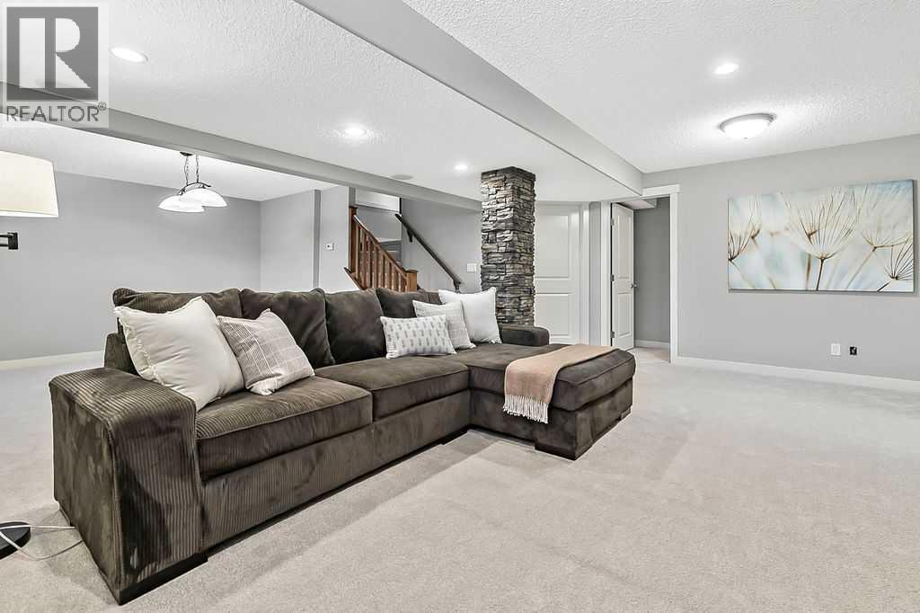 Single Family House for Sale in  Chaparral Grove SE Chaparral Calgary 