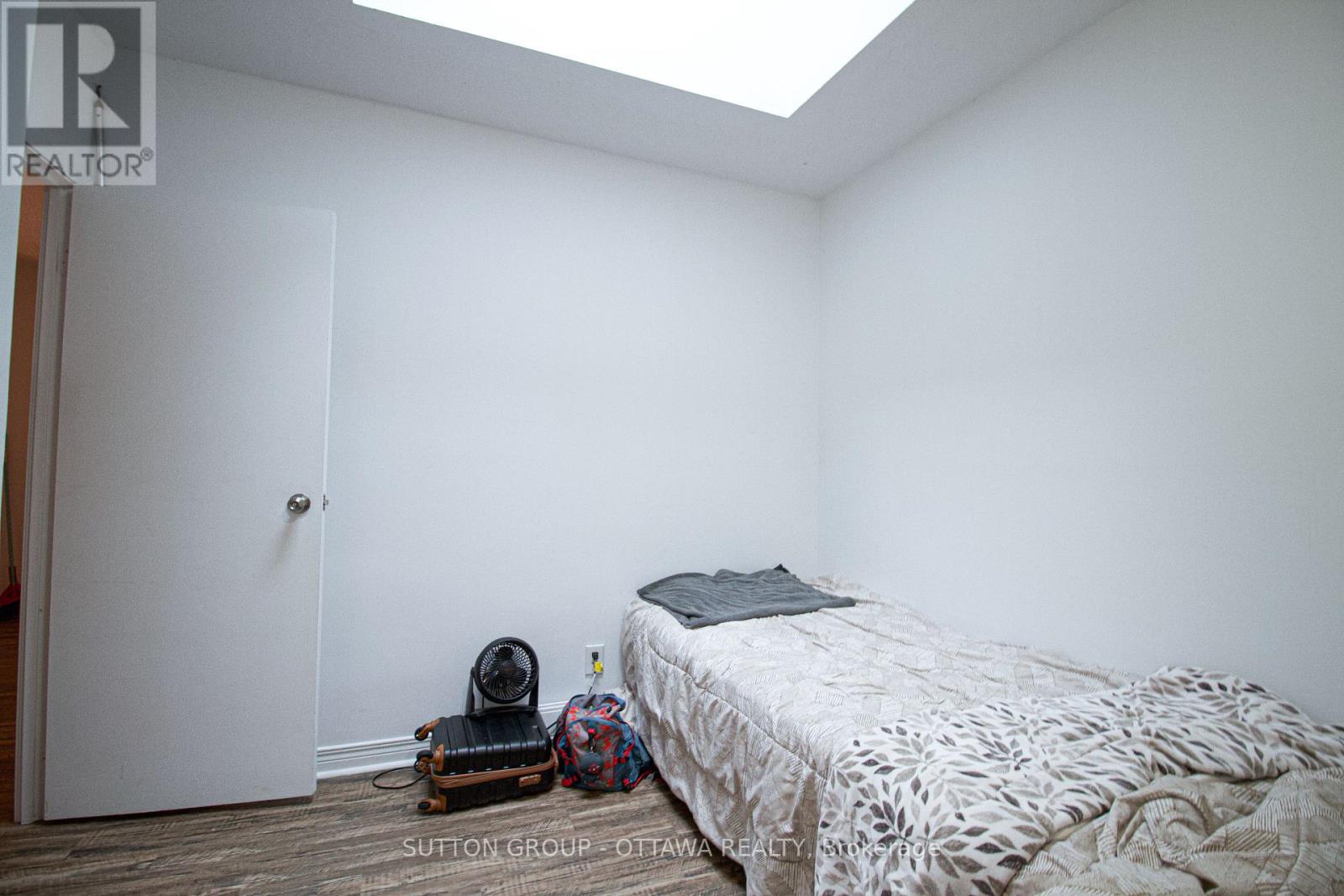 Unit 4 - Bedroom