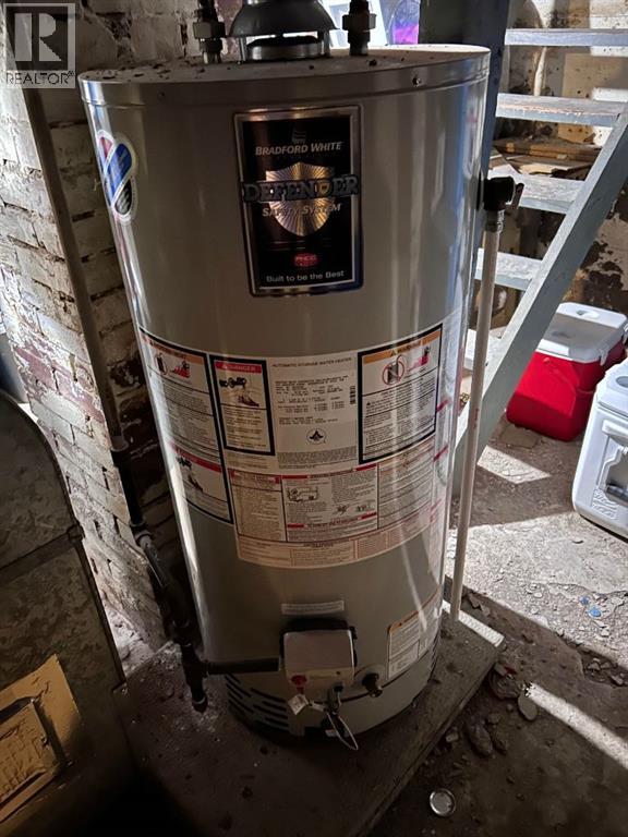 
          516 12a Street North
            <br/>
            <span>Lethbridge</span>
            , 
            <span>AB</span>
             <span>T1H2J7</span>
        