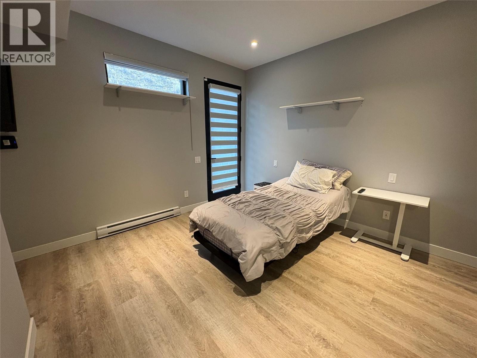  547 Hawes Court, Kelowna