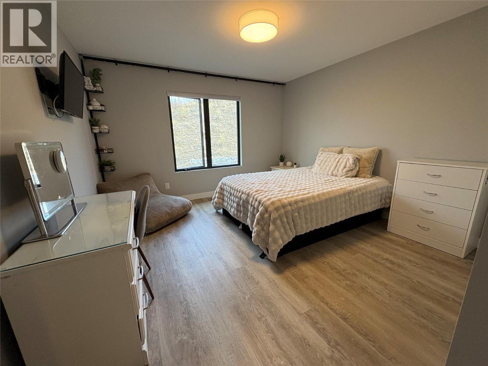  547 Hawes Court, Kelowna