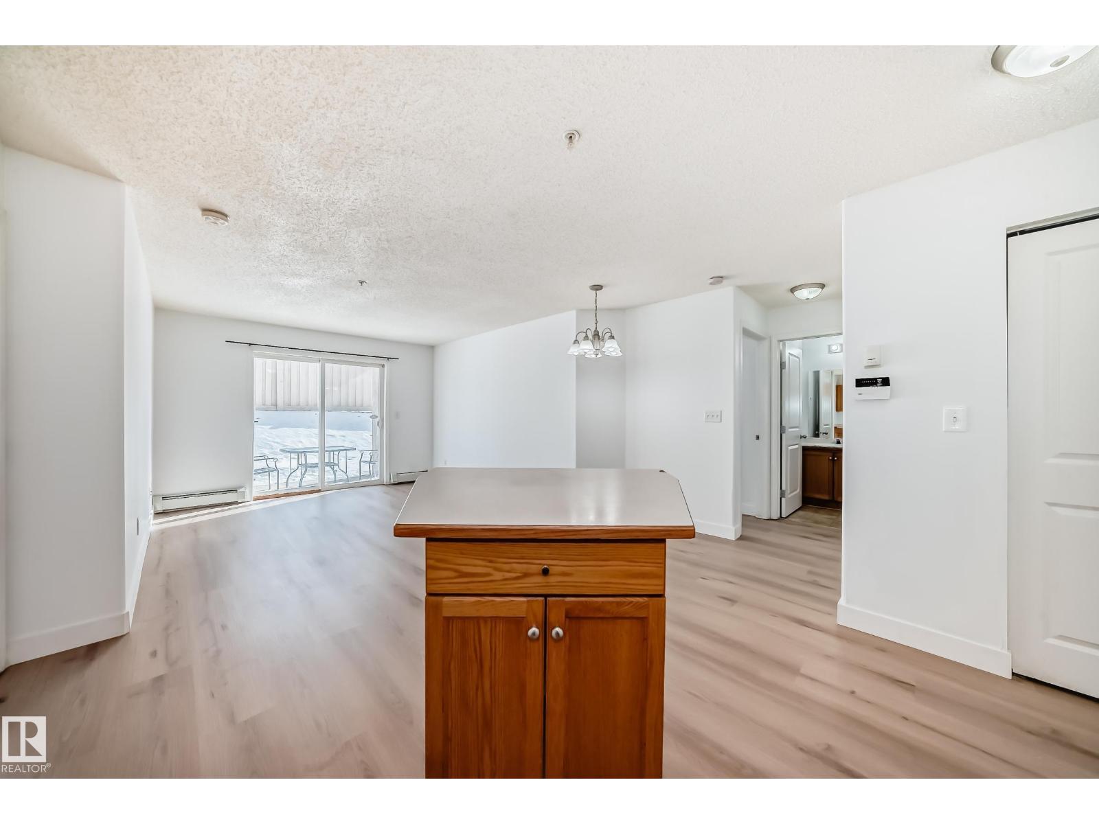 #126 16221 95 ST NW - 12