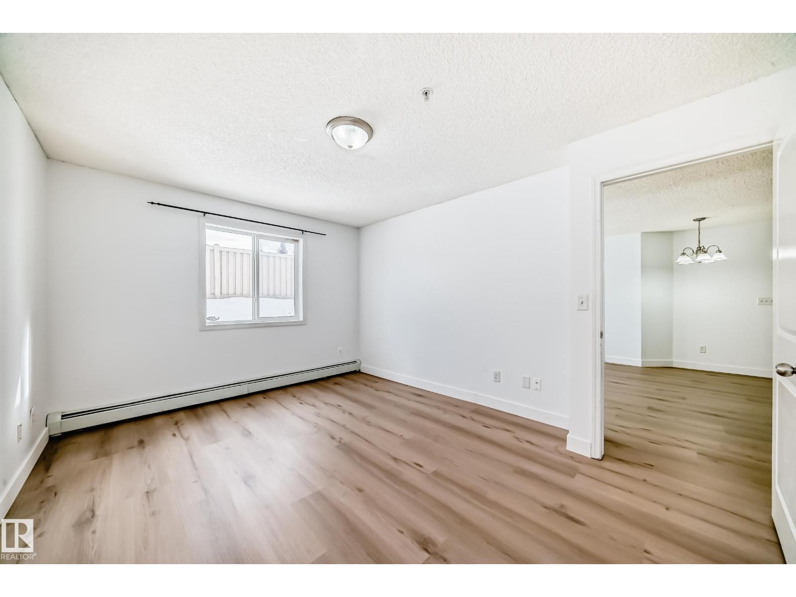 #126 16221 95 ST NW - 23