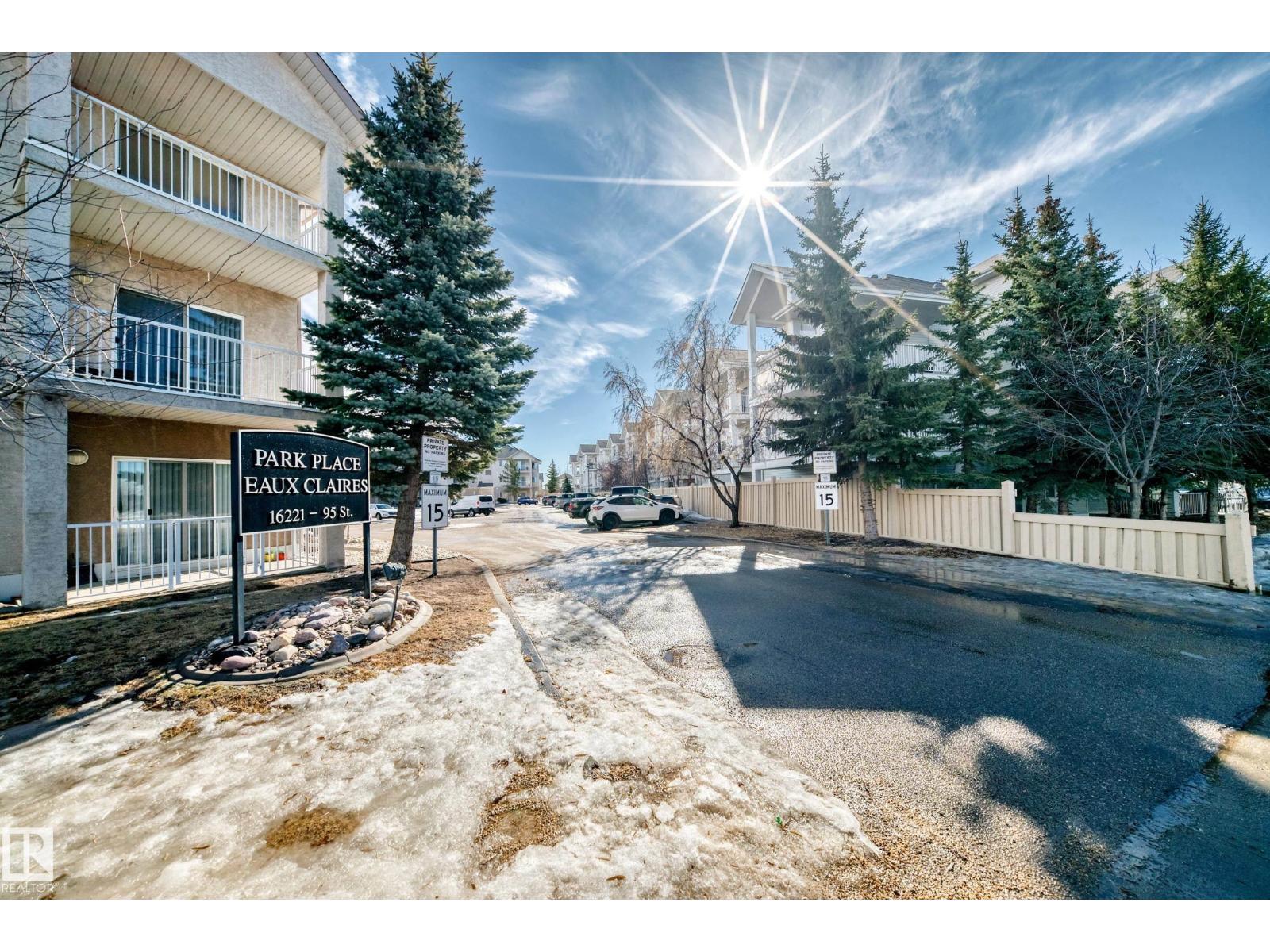 #126 16221 95 ST NW - 39