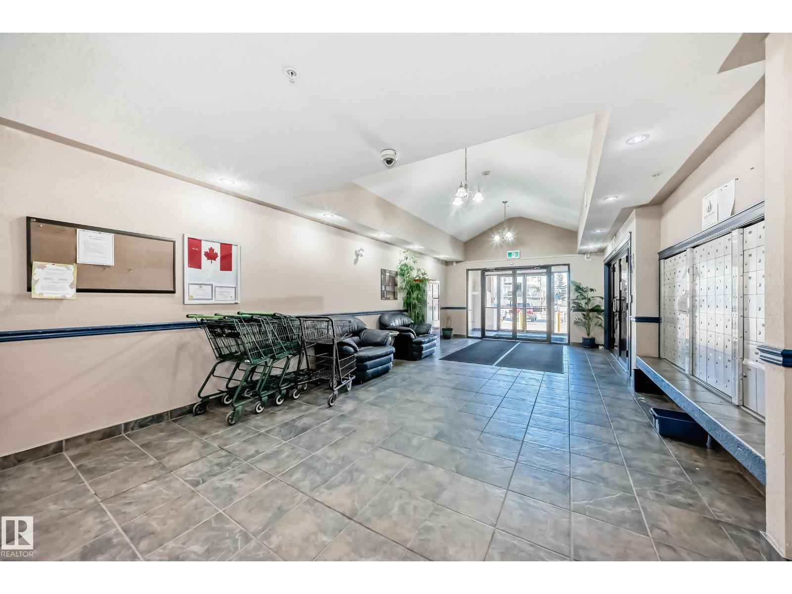 #126 16221 95 ST NW - 4