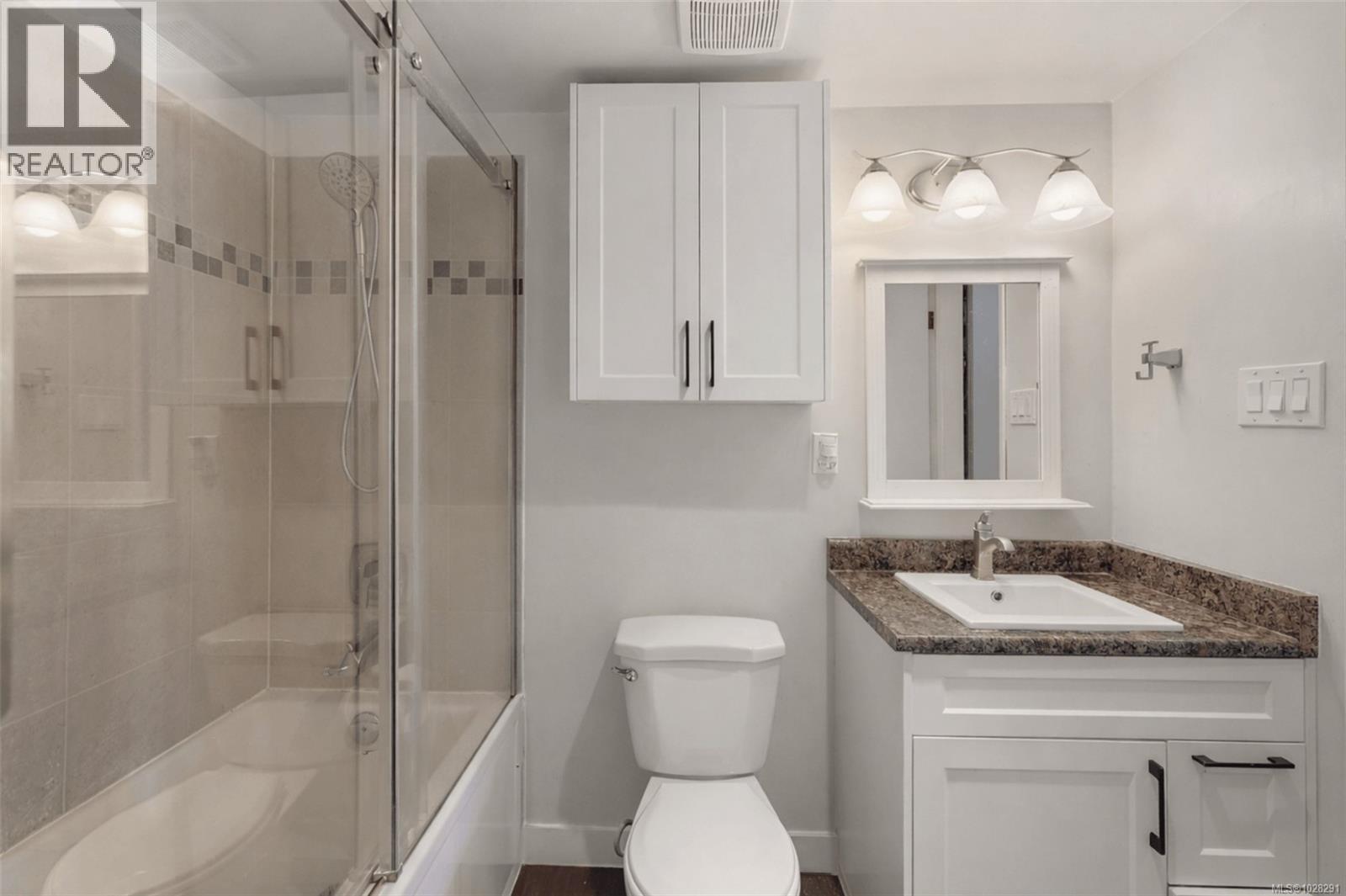 #204 1252 PANDORA AVE - 13