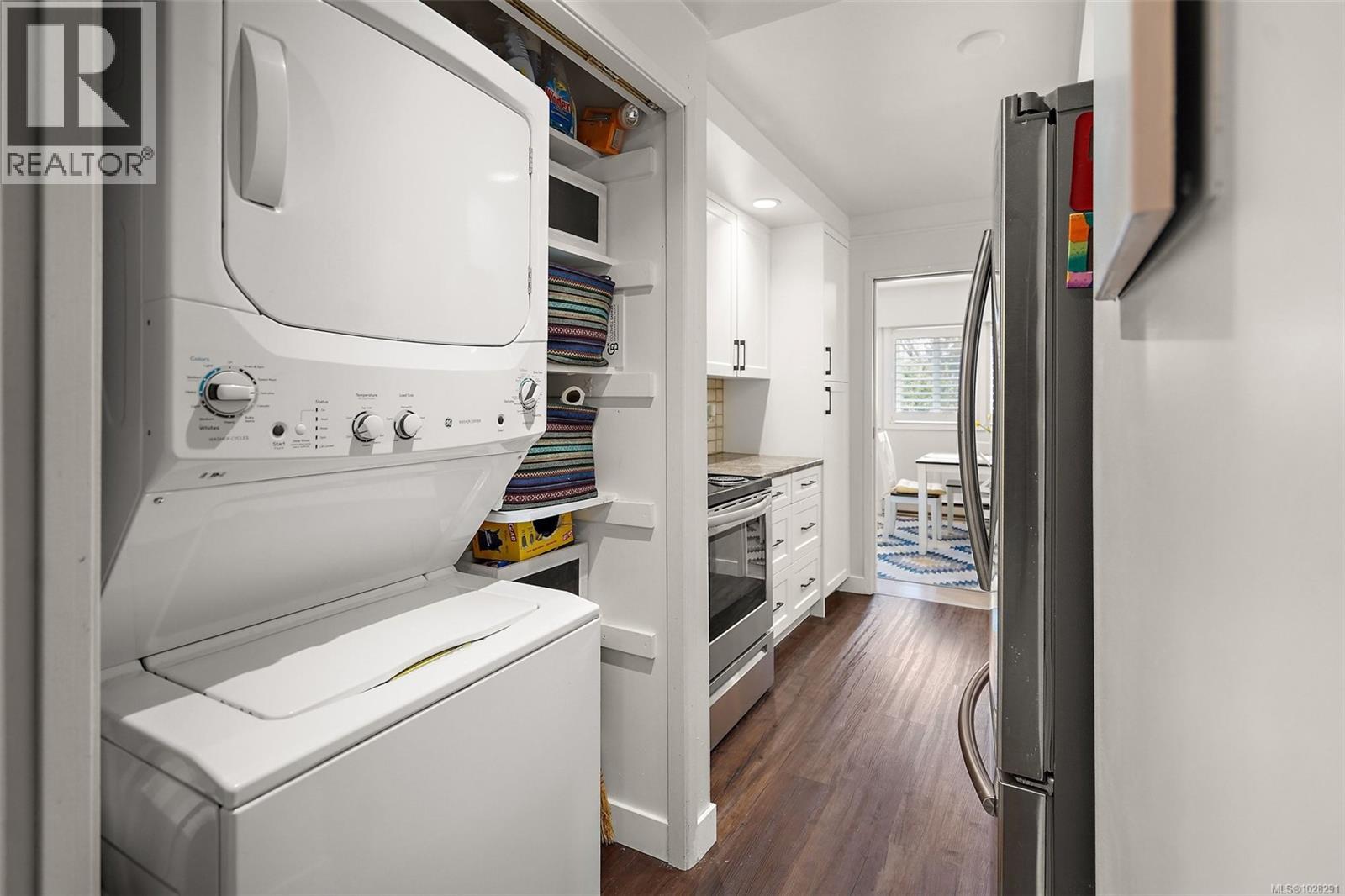 #204 1252 PANDORA AVE - 14