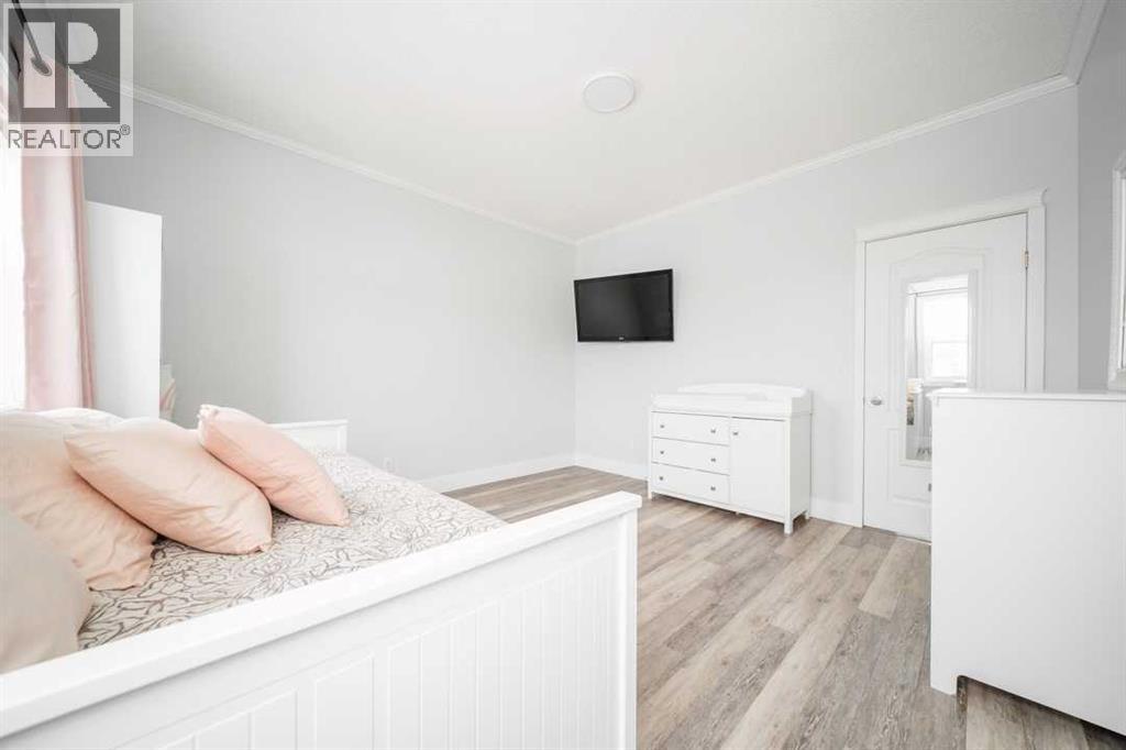 433 Diefenbaker Drive, Fort McMurray