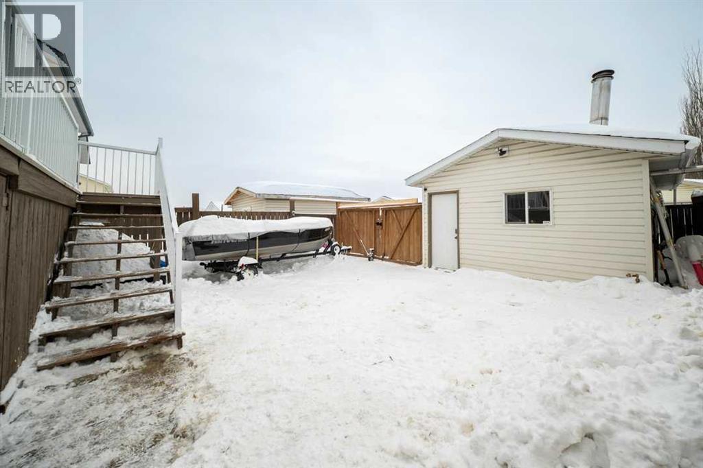 433 Diefenbaker Drive, Fort McMurray
