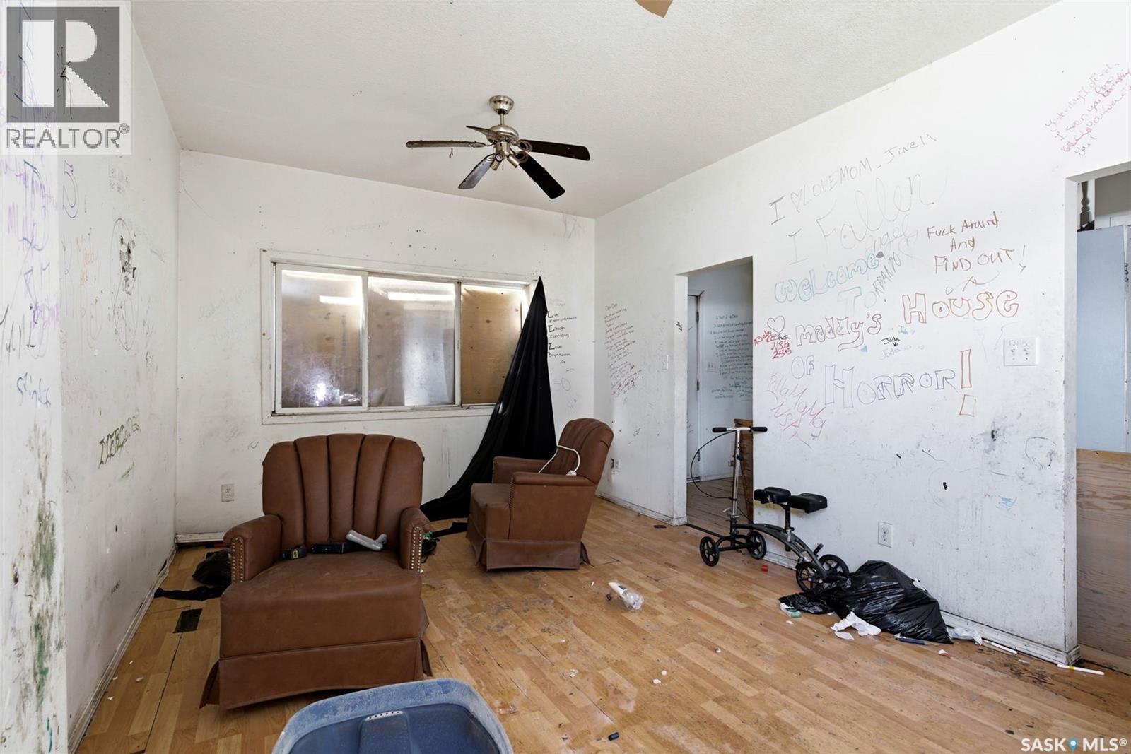 1757 Montreal STREET - Image 3