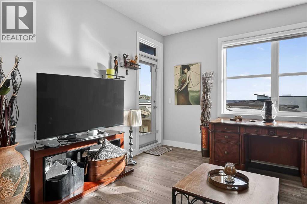 #210 8355 19 AVENUE SW - 10