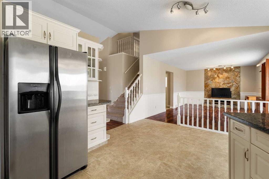 Single Family House for Sale in  Riverside Way SE Riverbend Calgary 