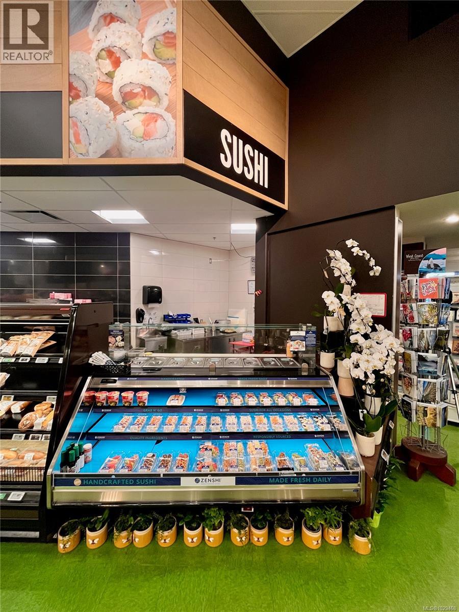 280 Island Hwy E, Parksville