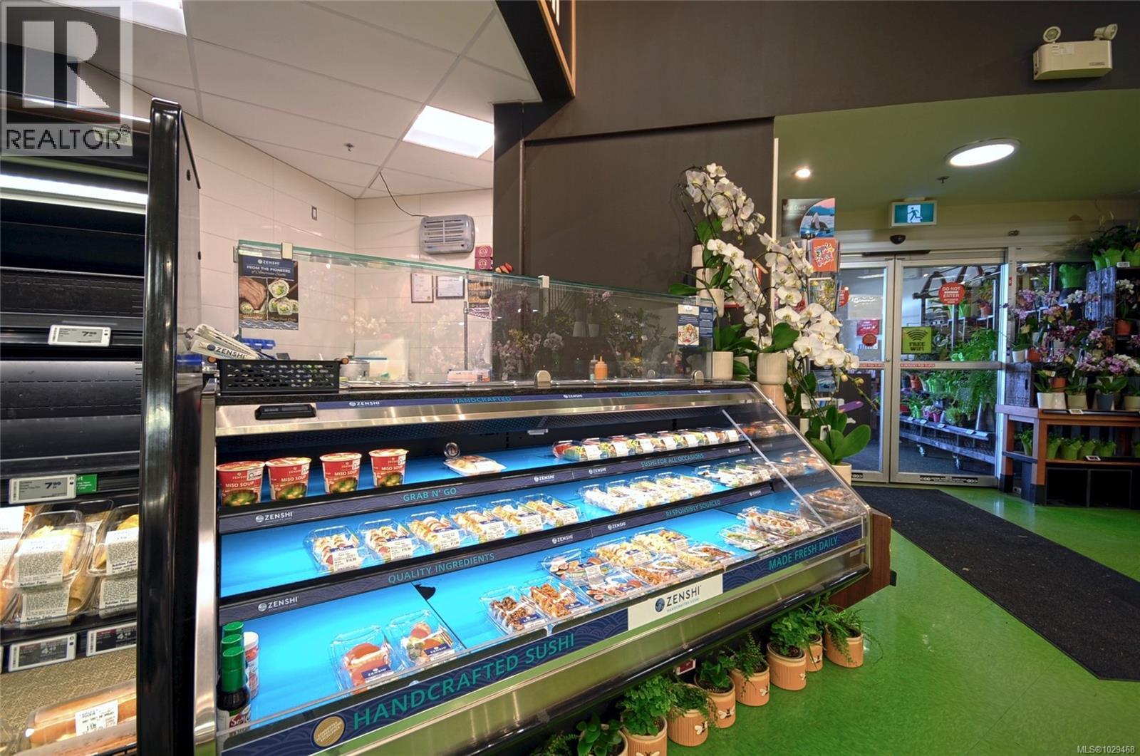 280 Island Hwy E, Parksville