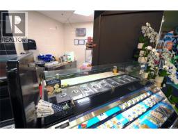 280 Island Hwy E, Parksville, BC V9P2H1 Photo 12
