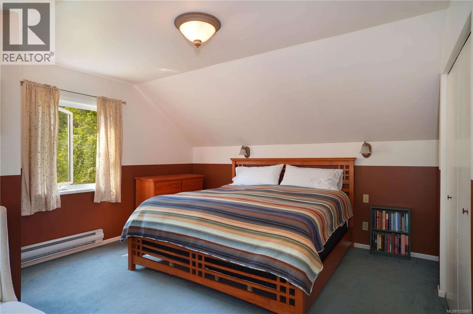  270 Price Road, Salt Spring