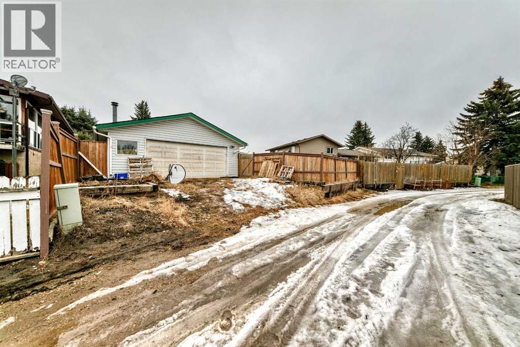 315 barrett Drive, Red Deer